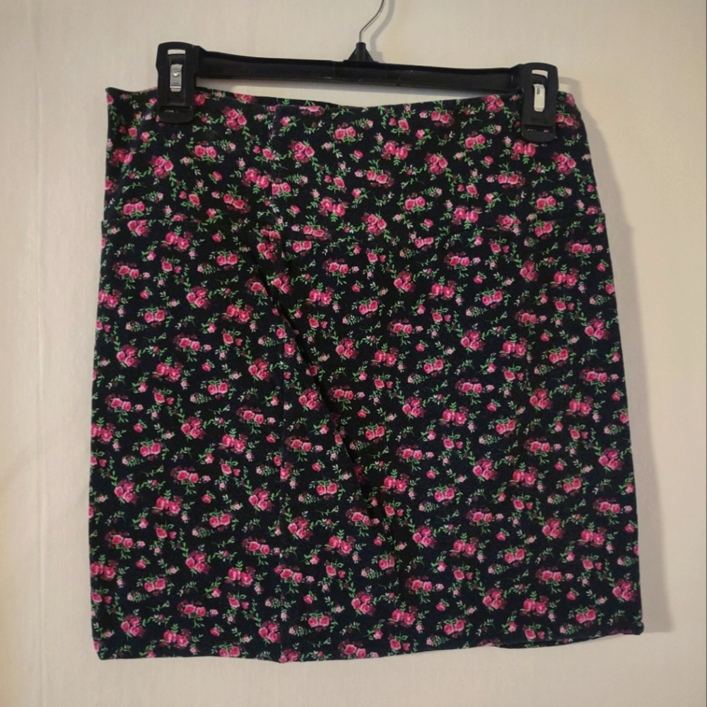 Ambiance Apparel Black Floral Roses Mini Skirt Stretchy BODYCON Pencil Sz Large